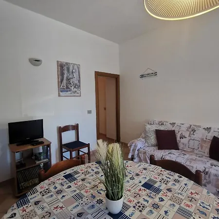 Casa D'ambra In Centro A Pochi Passi Dal Mare *