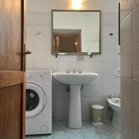 Casa D'ambra In Centro A Pochi Passi Dal Mare Apartamento