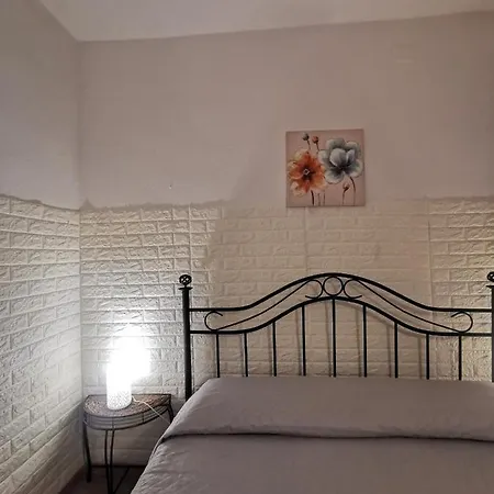 Casa D'ambra In Centro A Pochi Passi Dal Mare Apartmán *